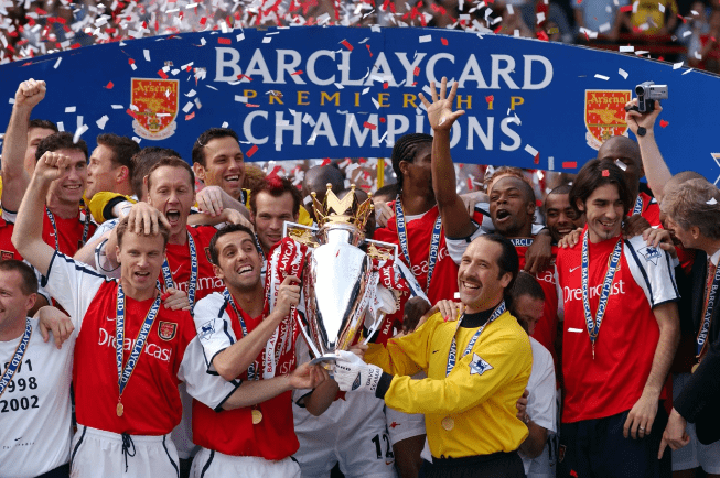 Linh vật Arsenal tên gì (2)