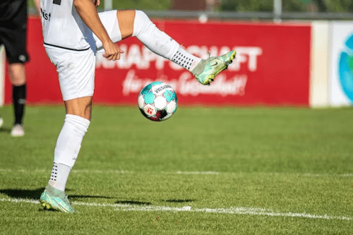 So Sánh Giữa Bundesliga và Các Giải Đấu Hàng Đầu Châu Âu Khác