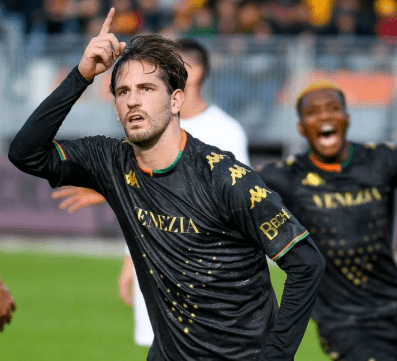 Soi kèo Venezia vs Bologna Serie A 2024/25