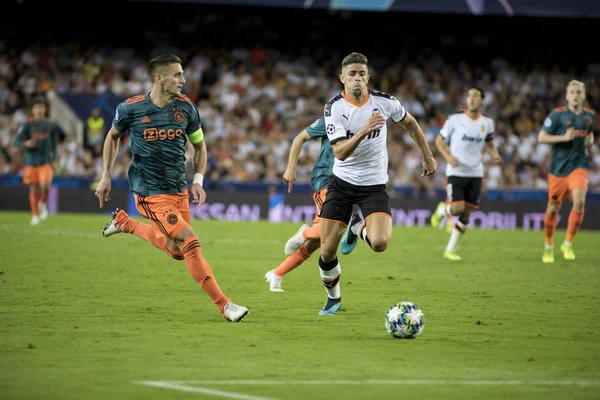 HLV Pep Guardiola đánh giá Yamal không bằng Messi