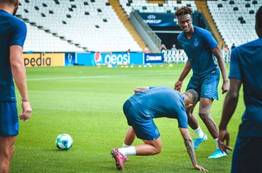 Chelsea bị UEFA phạt 36 triệu USD vì vi phạm tài chính